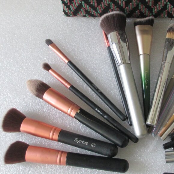 BIG BUNDLE OF 20 MAKE-UP BRUSHES - Picture 9 of 13
